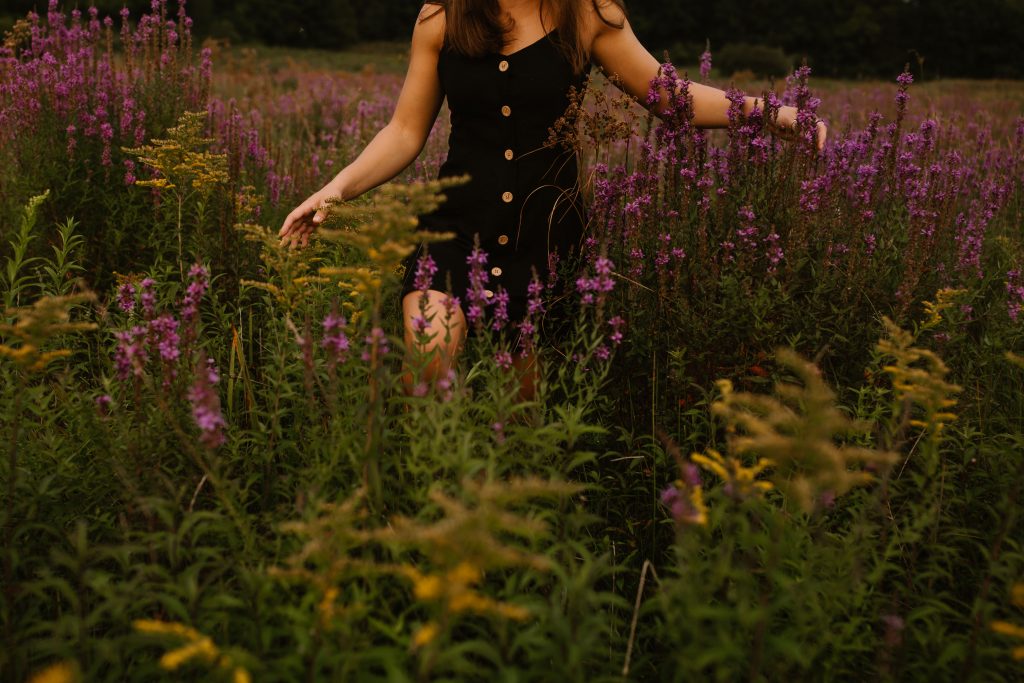 Walking through the Wildflowers | Sarah La Croix Photography